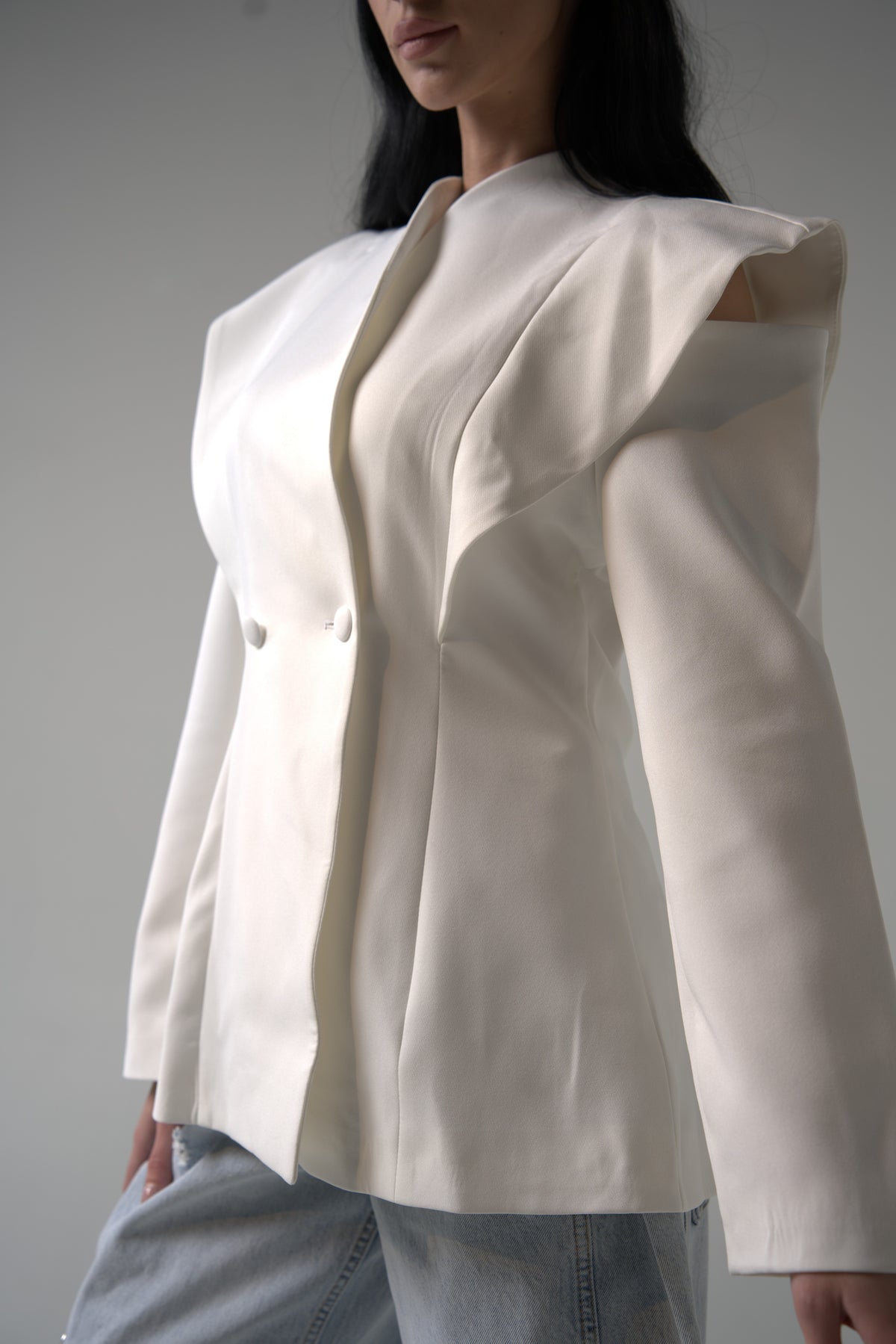 VALENTINA SCULPTED BLAZER