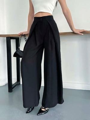 Overlap Pleat Wide-Leg Trousers - Waist detail close-up