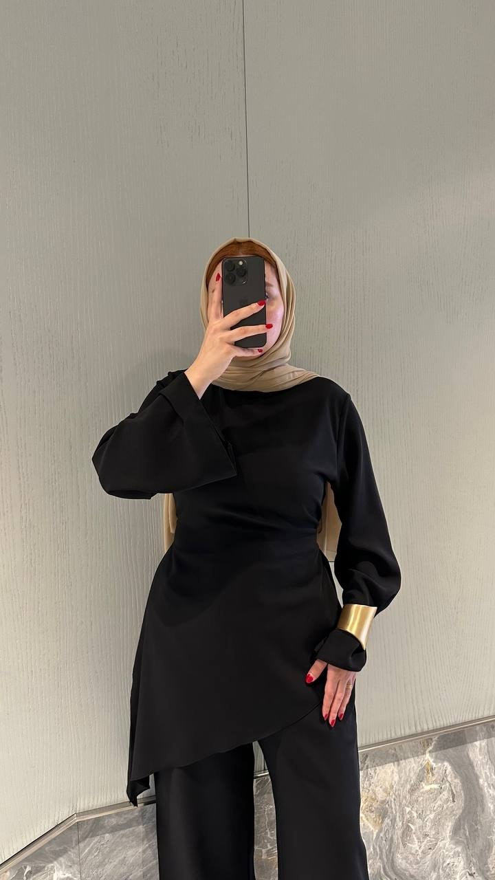 The Alessandra Set - Black side full length mirror selfie